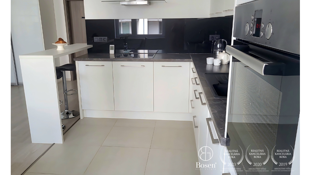 ARISE | Na prenájom 2-izbový byt s balkónom a parkovaním, Slovenský Grob