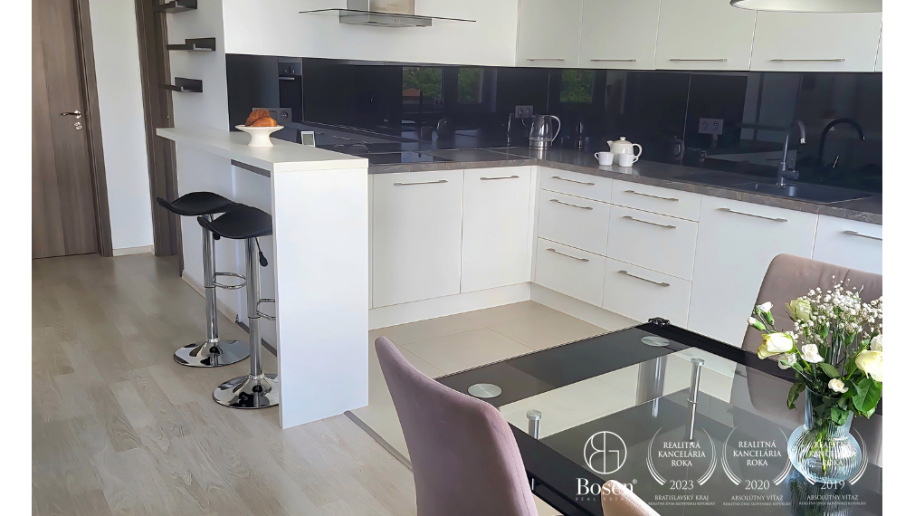 ARISE | Na prenájom 2-izbový byt s balkónom a parkovaním, Slovenský Grob