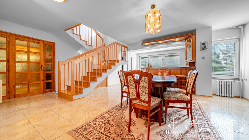 BOSEN | 6 izbový rodinný dom s vinohradom, 889 m2, Líščie údolie