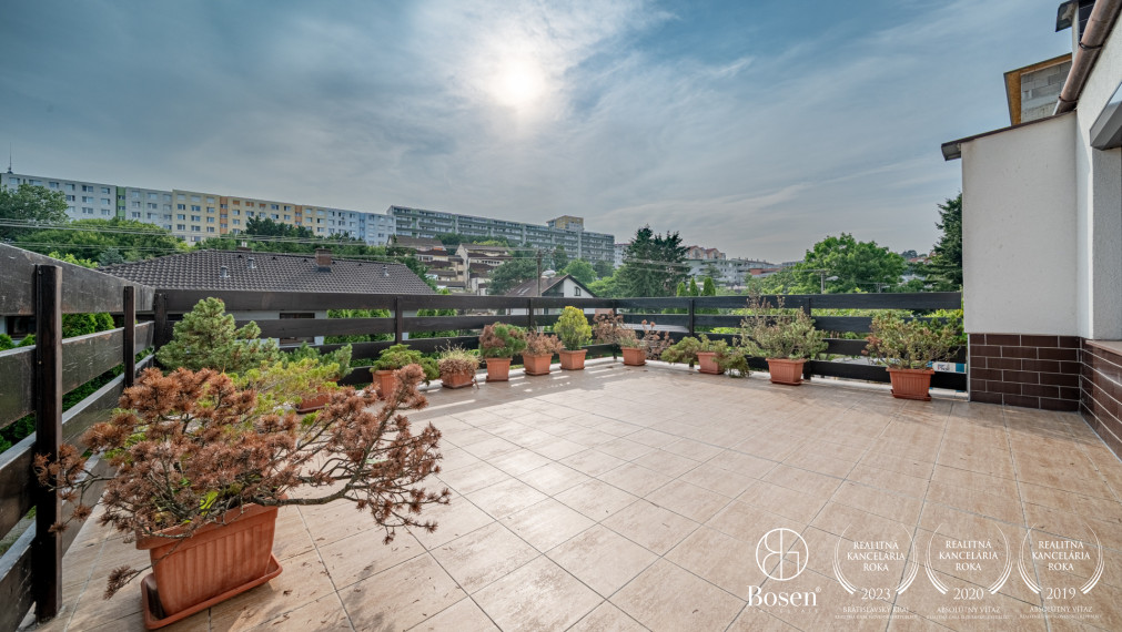 BOSEN | 6 izbový rodinný dom s vinohradom, 889 m2, Líščie údolie