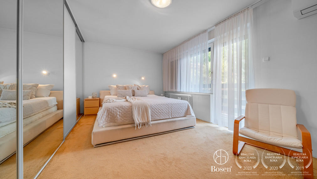 BOSEN | 6 izbový rodinný dom s vinohradom, 889 m2, Líščie údolie