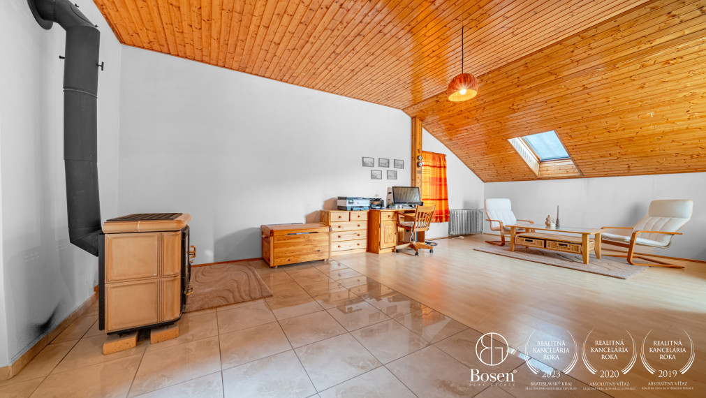 BOSEN | 6 izbový rodinný dom s vinohradom, 889 m2, Líščie údolie