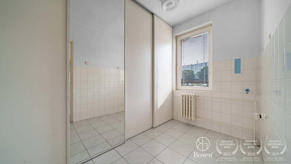 BOSEN | 6 izbový rodinný dom s vinohradom, 889 m2, Líščie údolie