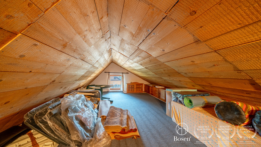 BOSEN | 6 izbový rodinný dom s vinohradom, 889 m2, Líščie údolie