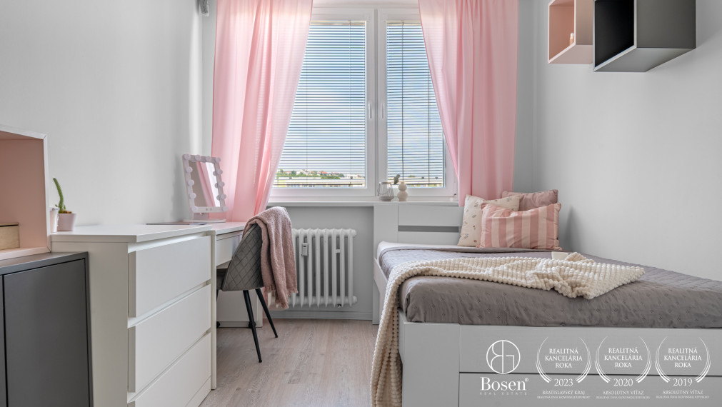 PREDANÉ - BOSEN | Vkusný 3-izbový byt s loggiou po rekonštrukcii, Karloveská ulica - BA, 70 m2