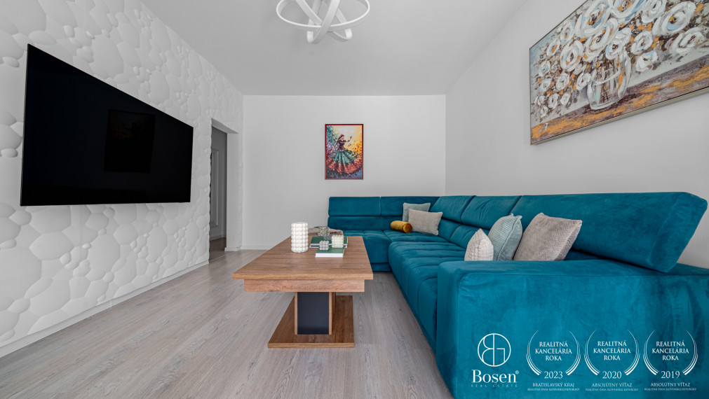 PREDANÉ - BOSEN | Vkusný 3-izbový byt s loggiou po rekonštrukcii, Karloveská ulica - BA, 70 m2