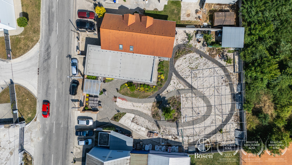 BOSEN | Komerčný objekt so širokým využitím,  Leopoldov