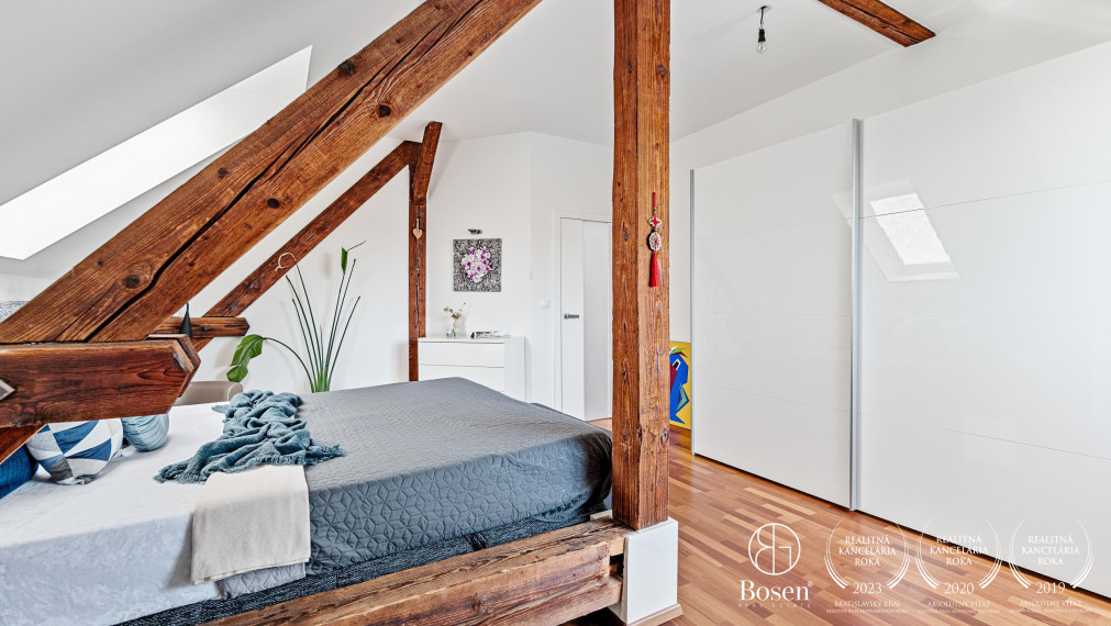 BOSEN| 3 izbový podkrovný byt vhodný na ateliér, Čajkovského ul., Staré mesto, Bratislava 1