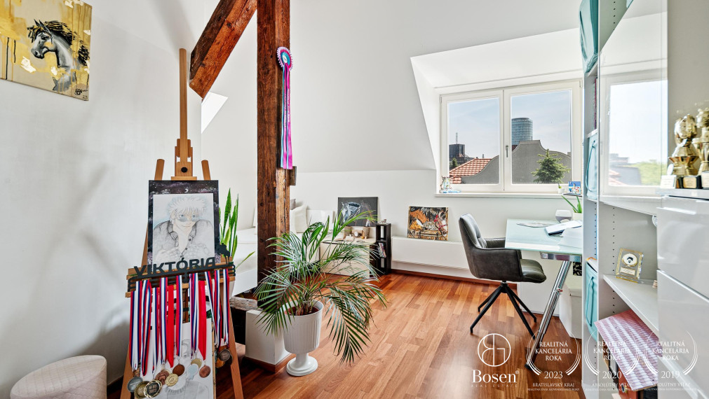BOSEN| 3 izbový podkrovný byt vhodný na ateliér, Čajkovského ul., Staré mesto, Bratislava 1