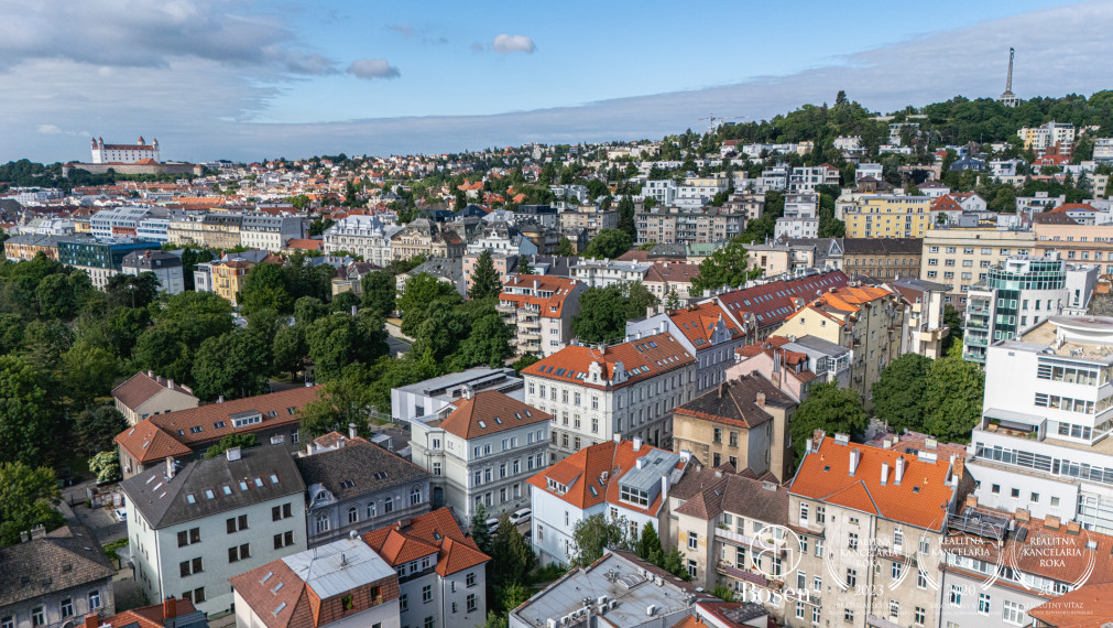 BOSEN| 3 izbový podkrovný byt vhodný na ateliér, Čajkovského ul., Staré mesto, Bratislava 1