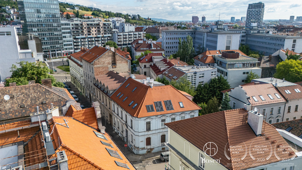 BOSEN| 3 izbový podkrovný byt vhodný na ateliér, Čajkovského ul., Staré mesto, Bratislava 1