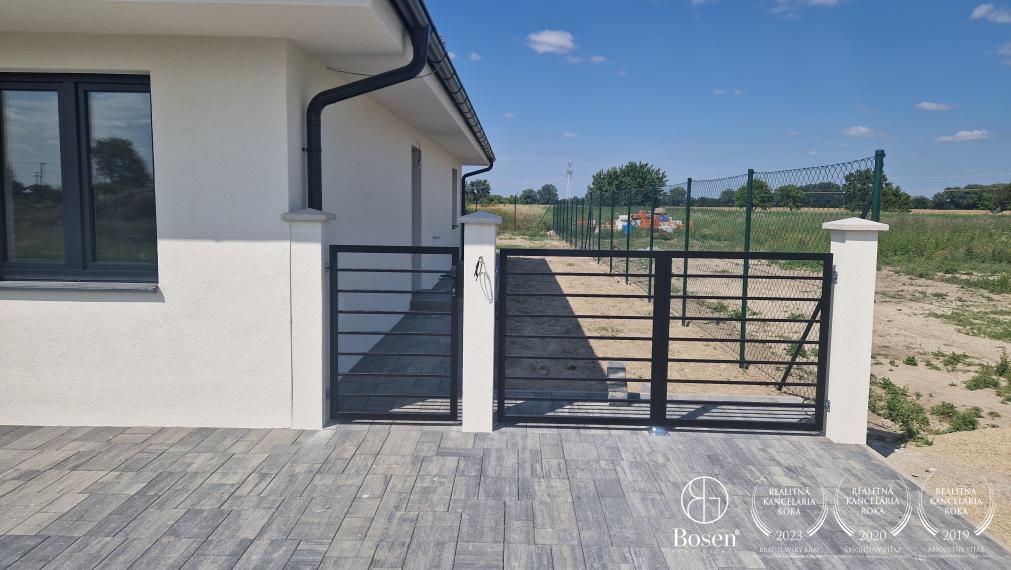 BOSEN |  3izb Rodinný dvojdom s komínom