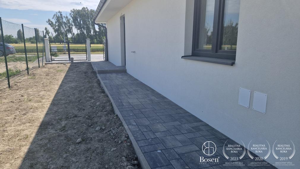 BOSEN |  3izb Rodinný dvojdom s komínom