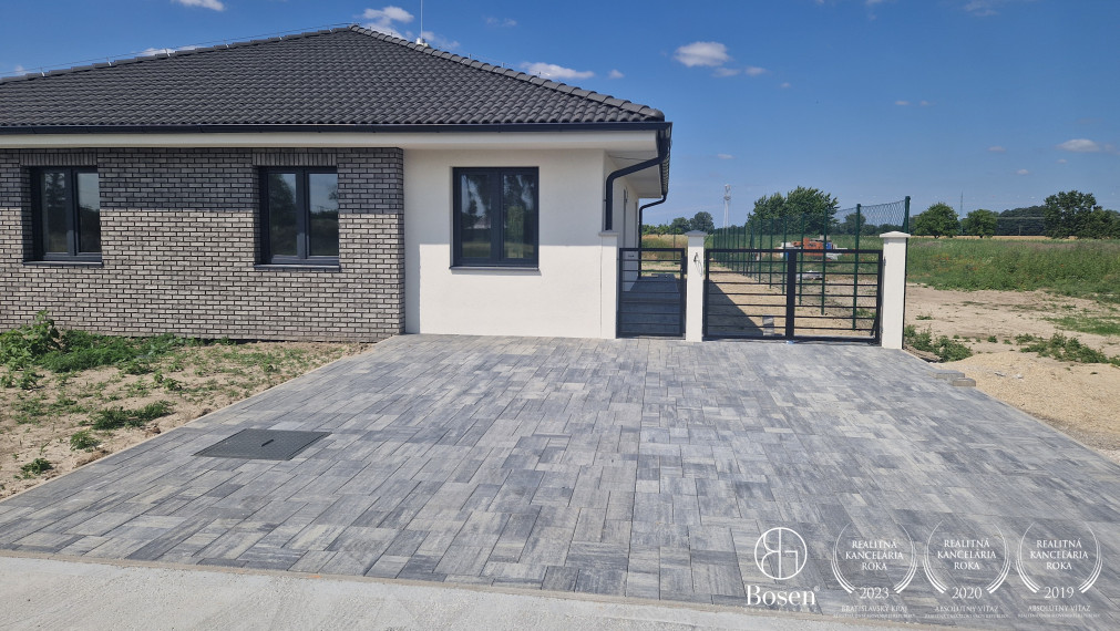 BOSEN |  3izb Rodinný dvojdom s komínom