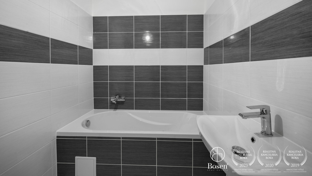 BOSEN |  3izb Rodinný dvojdom s komínom