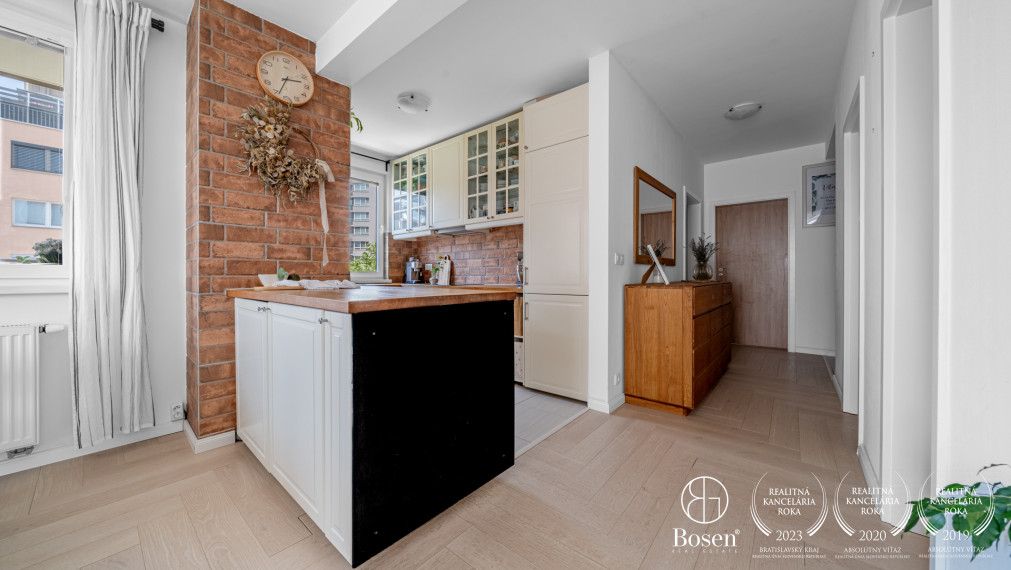 PREDANÉ - BOSEN | Harmonický 3-IZBOVÝ byt s priestranným balkónom, Projekt RINZLE – KADNÁROVÁ, BA - Rača, 76 m2