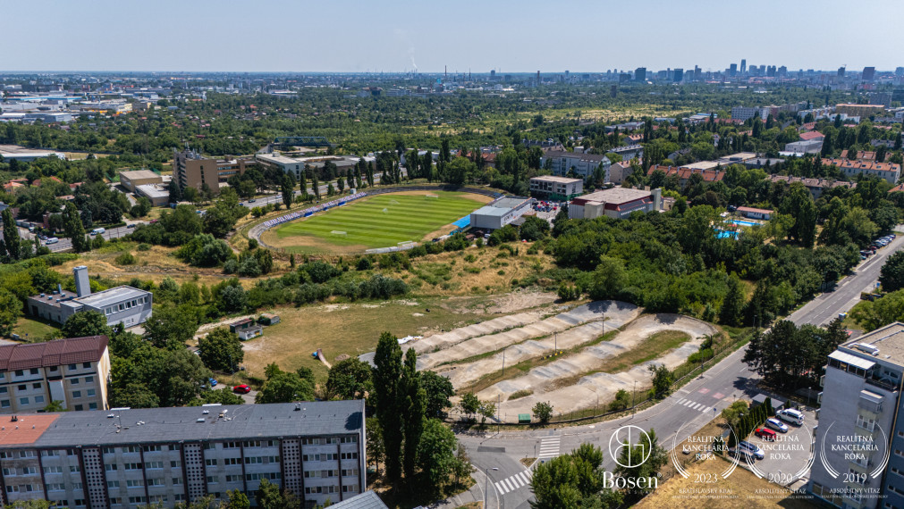 PREDANÉ - BOSEN | Harmonický 3-IZBOVÝ byt s priestranným balkónom, Projekt RINZLE – KADNÁROVÁ, BA - Rača, 76 m2