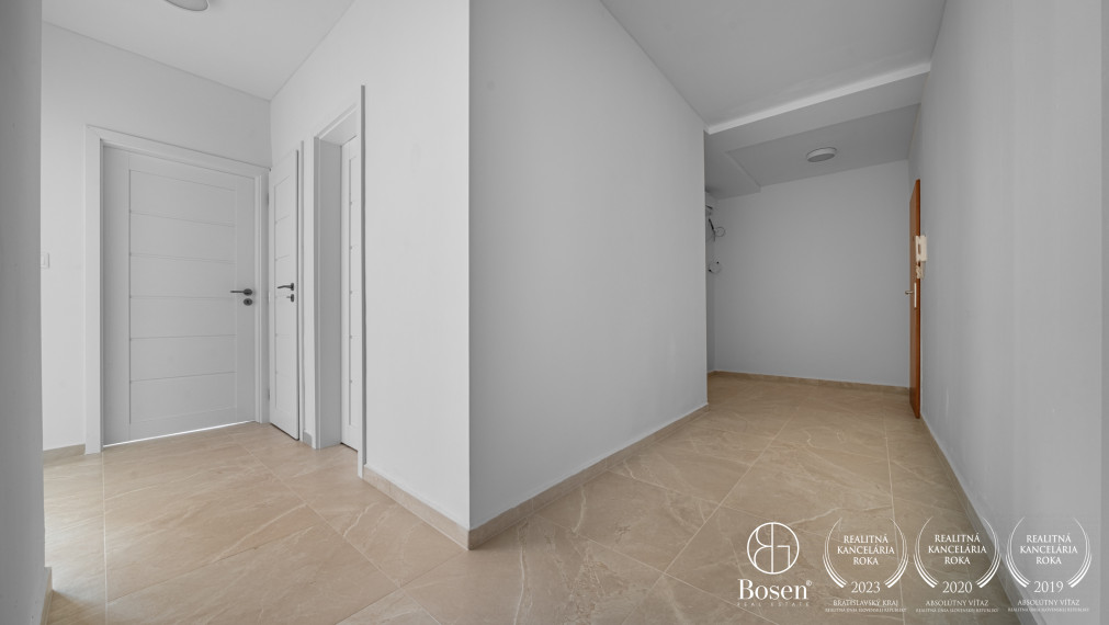 BOSEN | REZERVOVANÝ_ Priestranný 3 izbový byt pri Blúmentáli, Tabaková, 85.20 m2