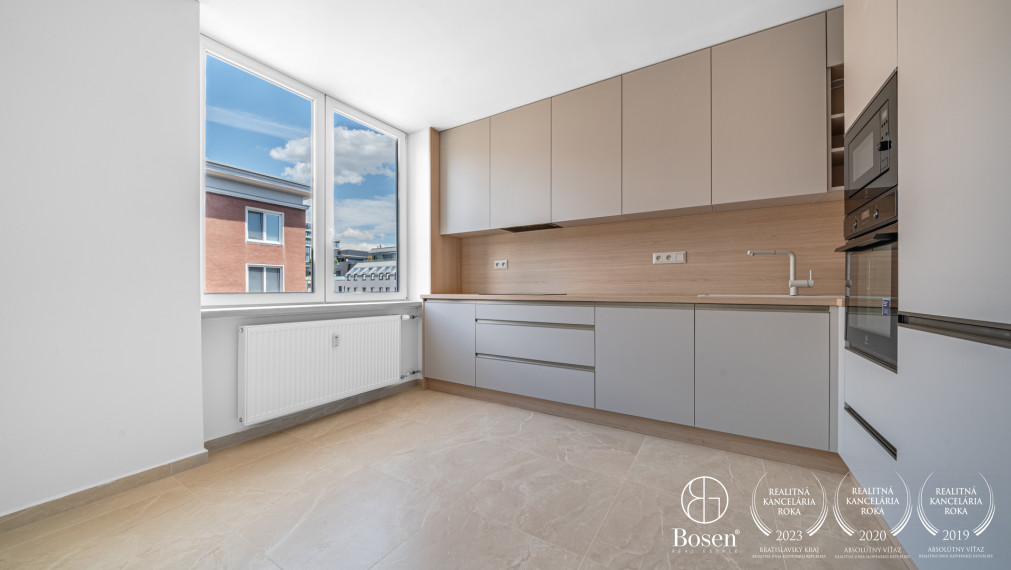 BOSEN | REZERVOVANÝ_ Priestranný 3 izbový byt pri Blúmentáli, Tabaková, 85.20 m2