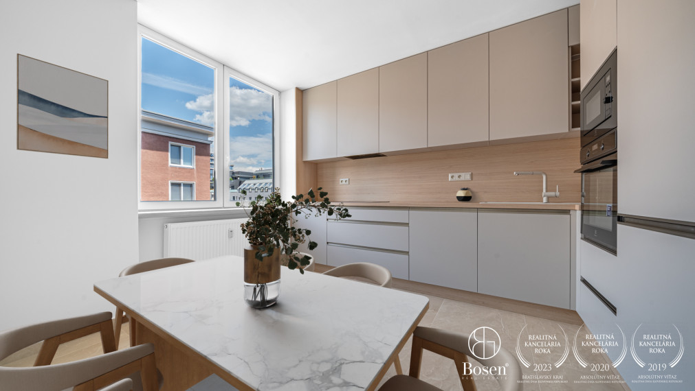 BOSEN | REZERVOVANÝ_ Priestranný 3 izbový byt pri Blúmentáli, Tabaková, 85.20 m2