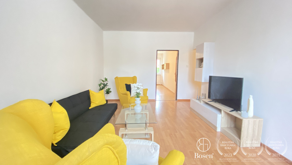 BOSEN | Zariadený 2,5-izbový byt na prenájom v Dolnom Kubíne, ul. SNP, 64 m²