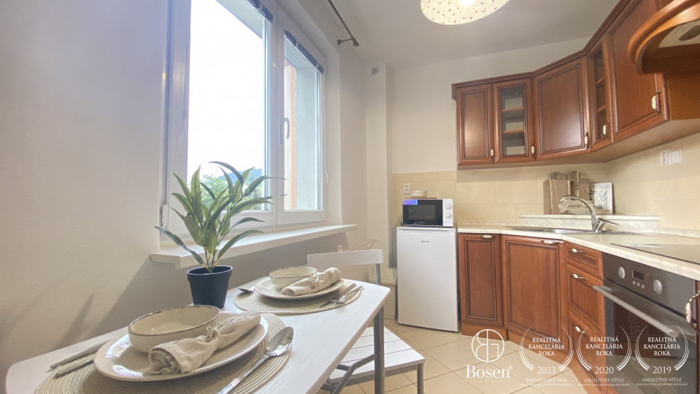 BOSEN | Zariadený 2-izbový byt na prenájom v Dolnom Kubíne, ul. Športovcov, 51 m²