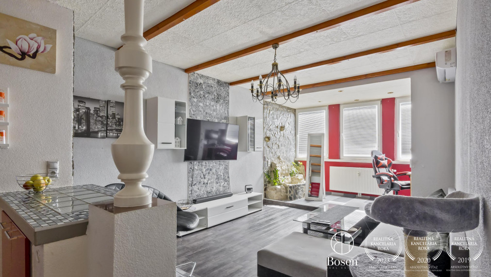 BOSEN | REZERVOVANÉ | Slnečný 2 izbový byt s balkónom a klimatizáciou na sídlisku Juh