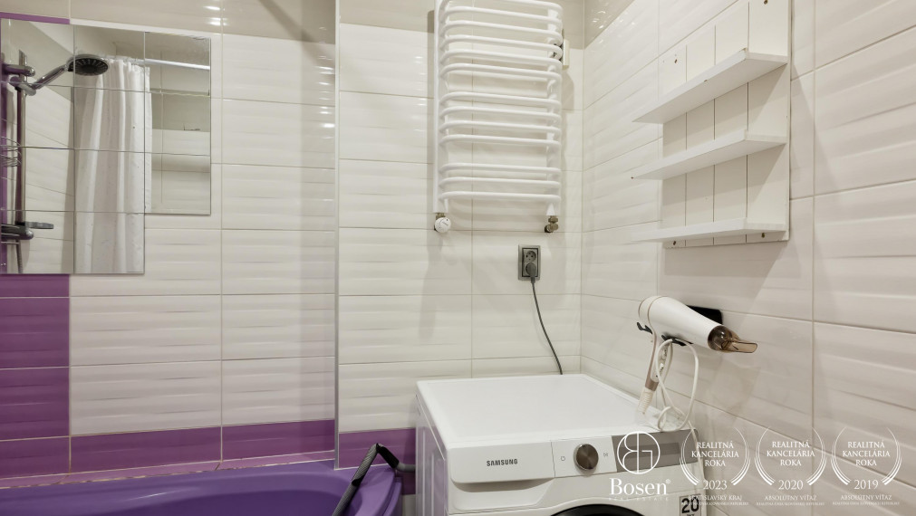 BOSEN | REZERVOVANÉ | Slnečný 2 izbový byt s balkónom a klimatizáciou na sídlisku Juh