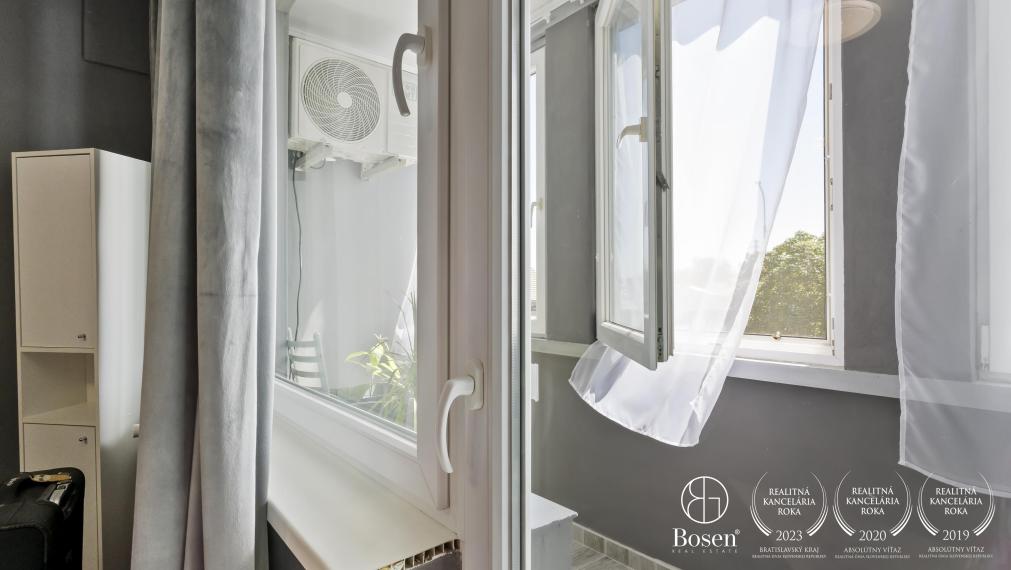 BOSEN | REZERVOVANÉ | Slnečný 2 izbový byt s balkónom a klimatizáciou na sídlisku Juh