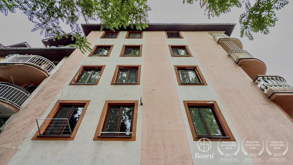 Bosen | Rezervované, 1 izbový byt v centre, Lučenec.