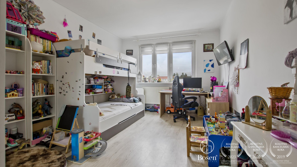 PREDANÉ! BOSEN I 3 izbový kompletne zrekonštruovaný byt v meste Šaštín - Stráže