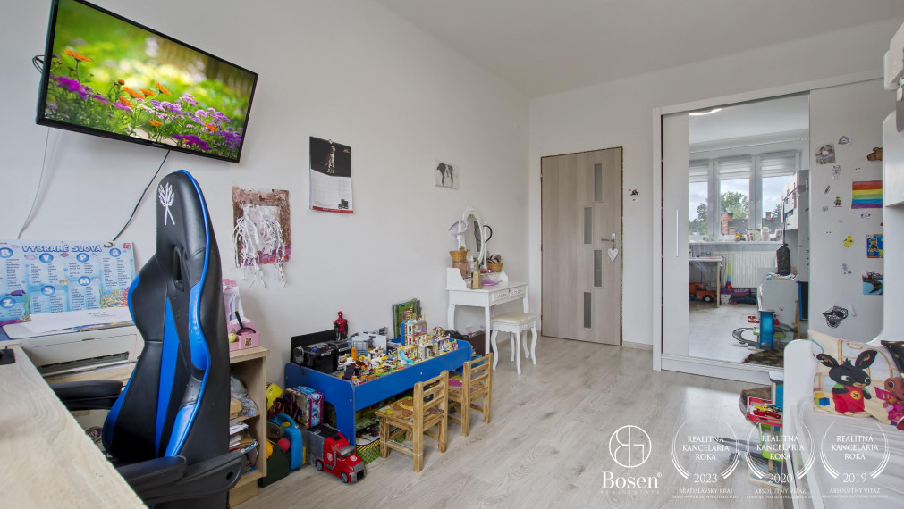 PREDANÉ! BOSEN I 3 izbový kompletne zrekonštruovaný byt v meste Šaštín - Stráže