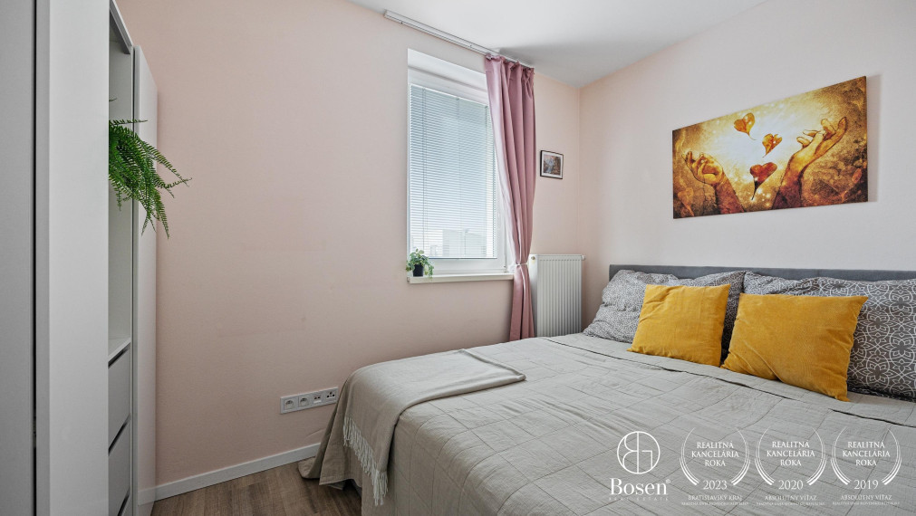 BOSEN | 4 izbový dom v dvojdome so záhradou