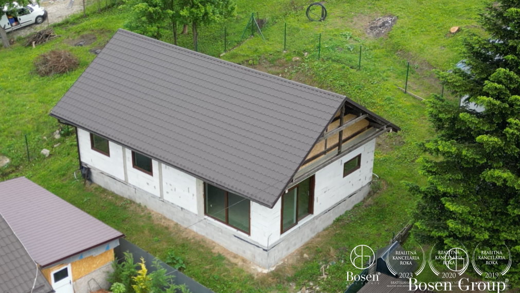 Bosen Realicity / Novostavba 4 izbového domu 15 minút od Žiliny