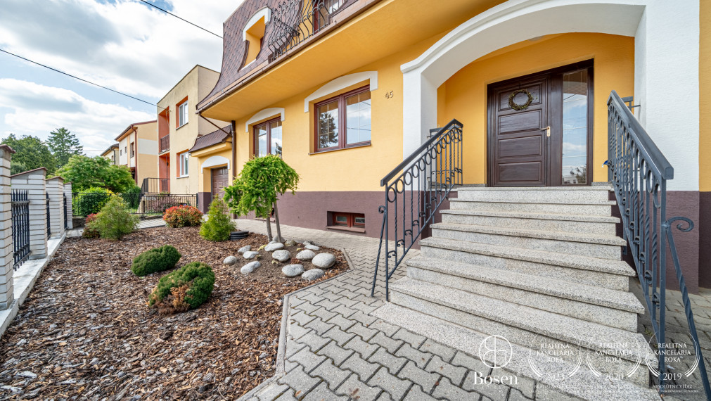 Bosen Realicity | 5 a viac izb. RD s fitness a wellness, Skalica