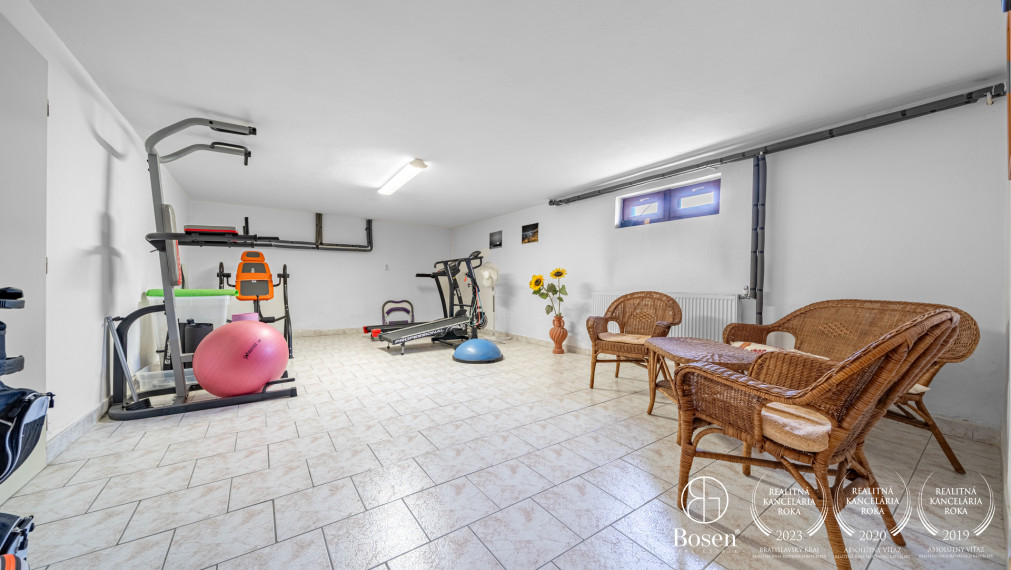 Bosen Realicity | 5 a viac izb. RD s fitness a wellness, Skalica