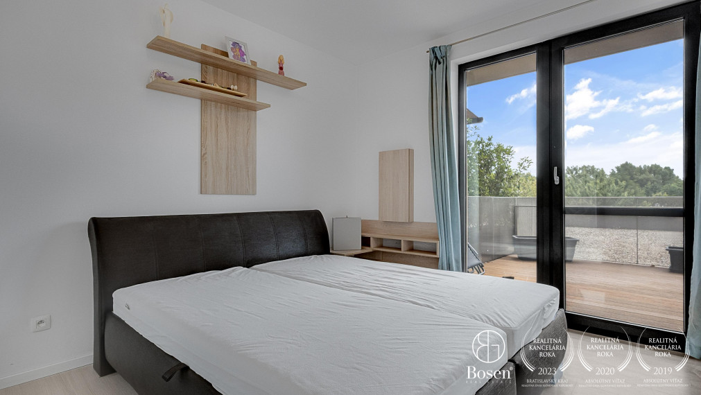 BOSEN | Na prenájom 3 izbový byt Petržalka City, terasa 40m2