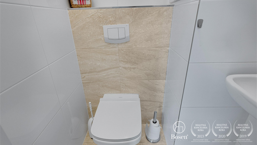 BOSEN | Na prenájom 3 izbový byt Petržalka City, terasa 40m2