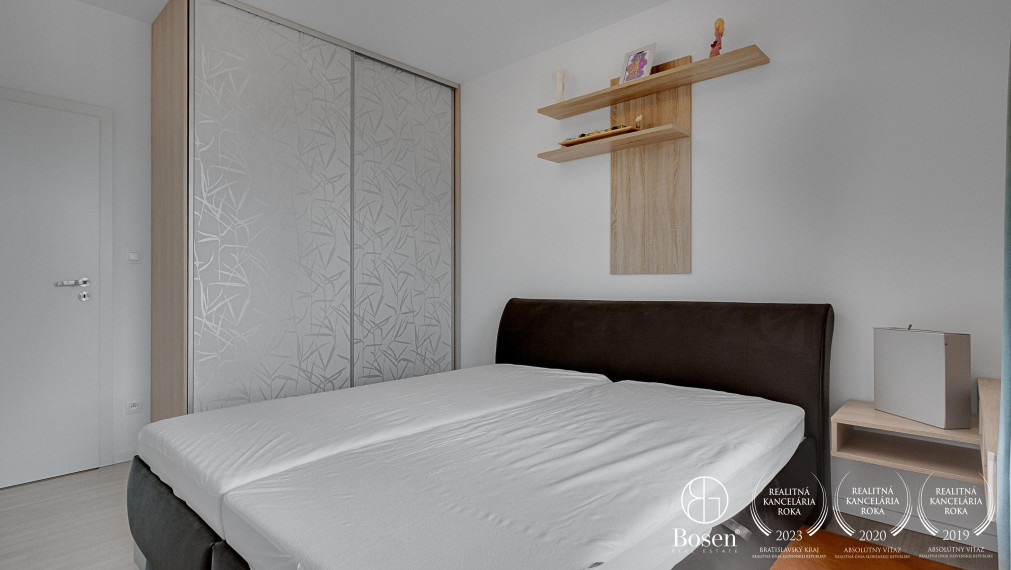 BOSEN | Na prenájom 3 izbový byt Petržalka City, terasa 40m2