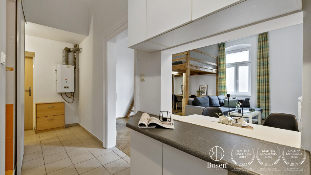 BOSEN | REZERVOVANÝ_Jednoizbový byt v obľúbenom Zehnhause, Staré mesto, Palárikova, 47.72 m2