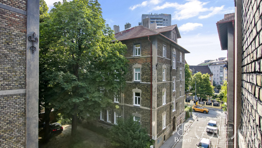 BOSEN | REZERVOVANÝ_Jednoizbový byt v obľúbenom Zehnhause, Staré mesto, Palárikova, 47.72 m2