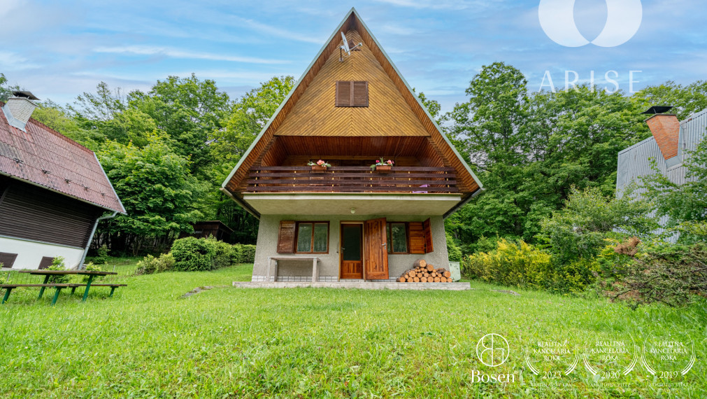 ARISE | Rekreačná murovaná chata v prírode okres Prievidza