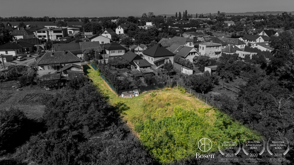 BOSEN | Stavebný pozemok v tichej lokalite, Platanová-Bučany