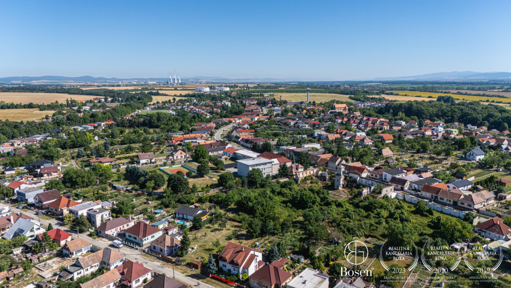 BOSEN | Stavebný pozemok v tichej lokalite, Platanová-Bučany