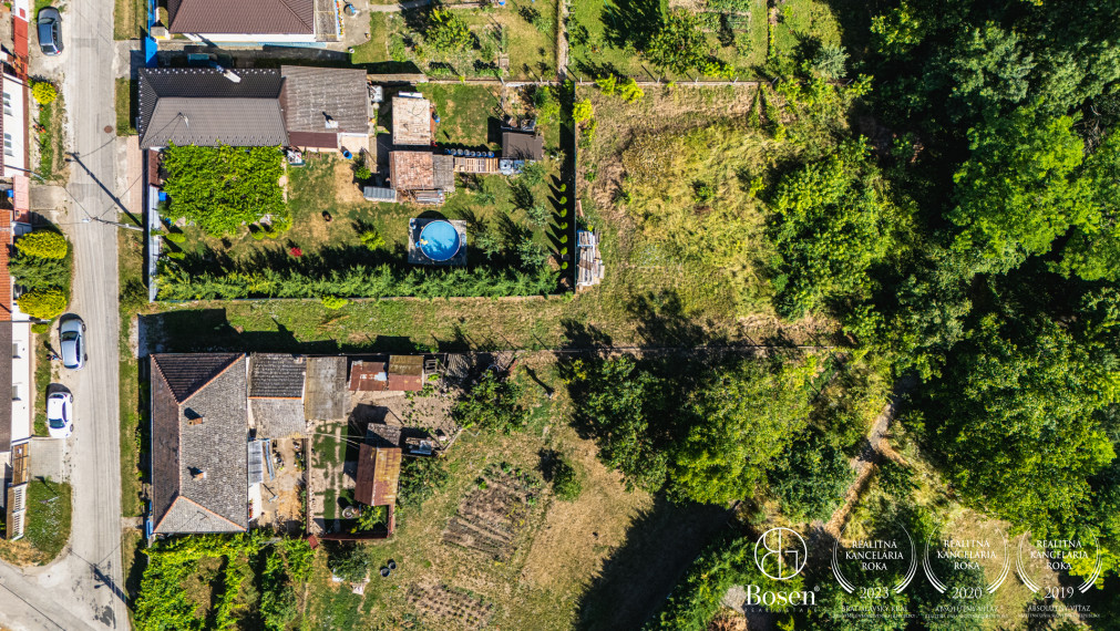 BOSEN | Stavebný pozemok v tichej lokalite, Platanová-Bučany