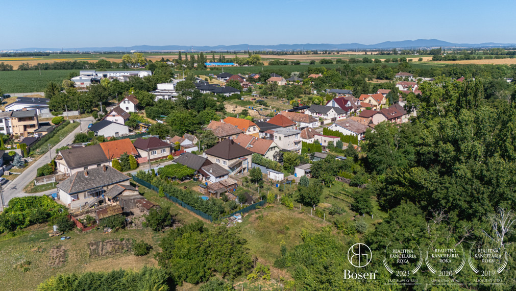 BOSEN | Stavebný pozemok v tichej lokalite, Platanová-Bučany
