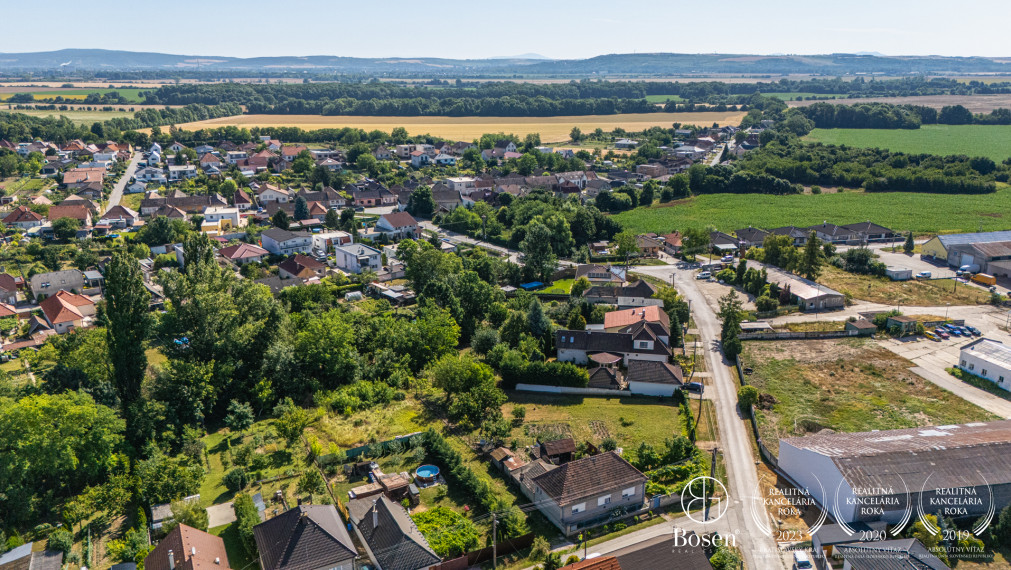 BOSEN | Stavebný pozemok v tichej lokalite, Platanová-Bučany
