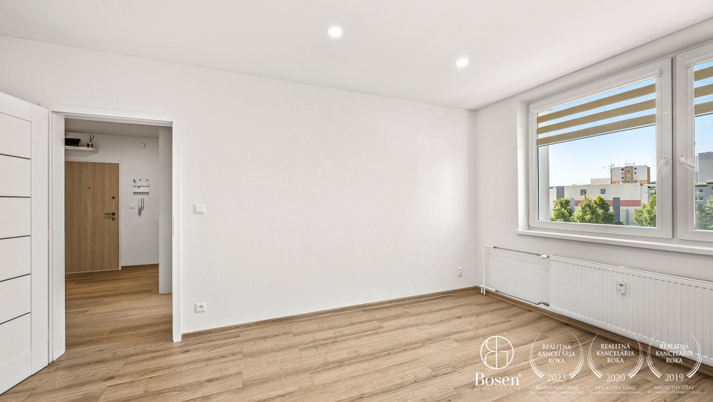 BOSEN |Moderný, zrekonštruovaný 4 izb. byt s 2 balkónmi