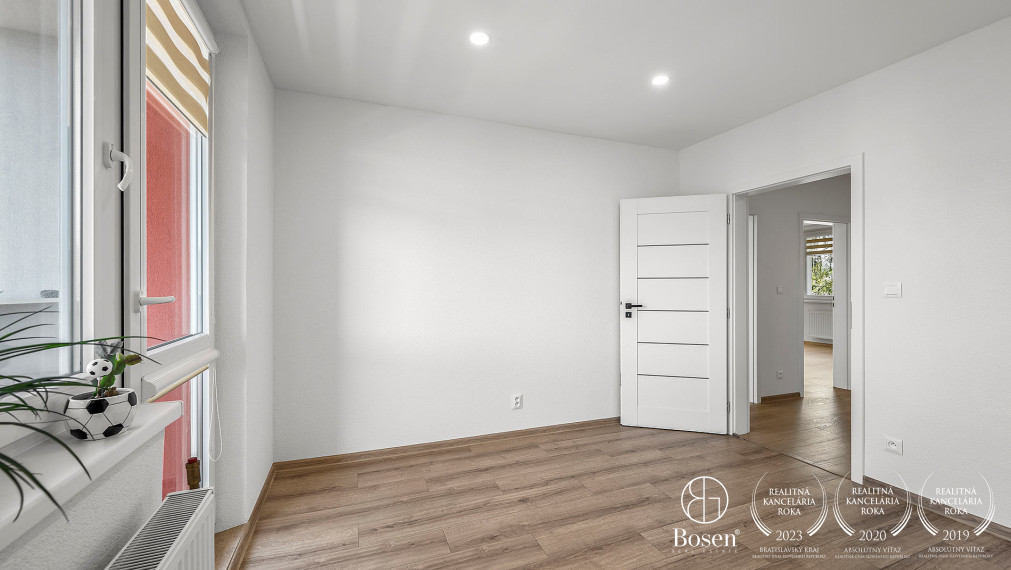 BOSEN |Moderný, zrekonštruovaný 4 izb. byt s 2 balkónmi