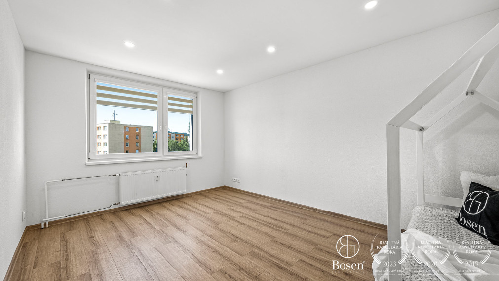 BOSEN |Moderný, zrekonštruovaný 4 izb. byt s 2 balkónmi